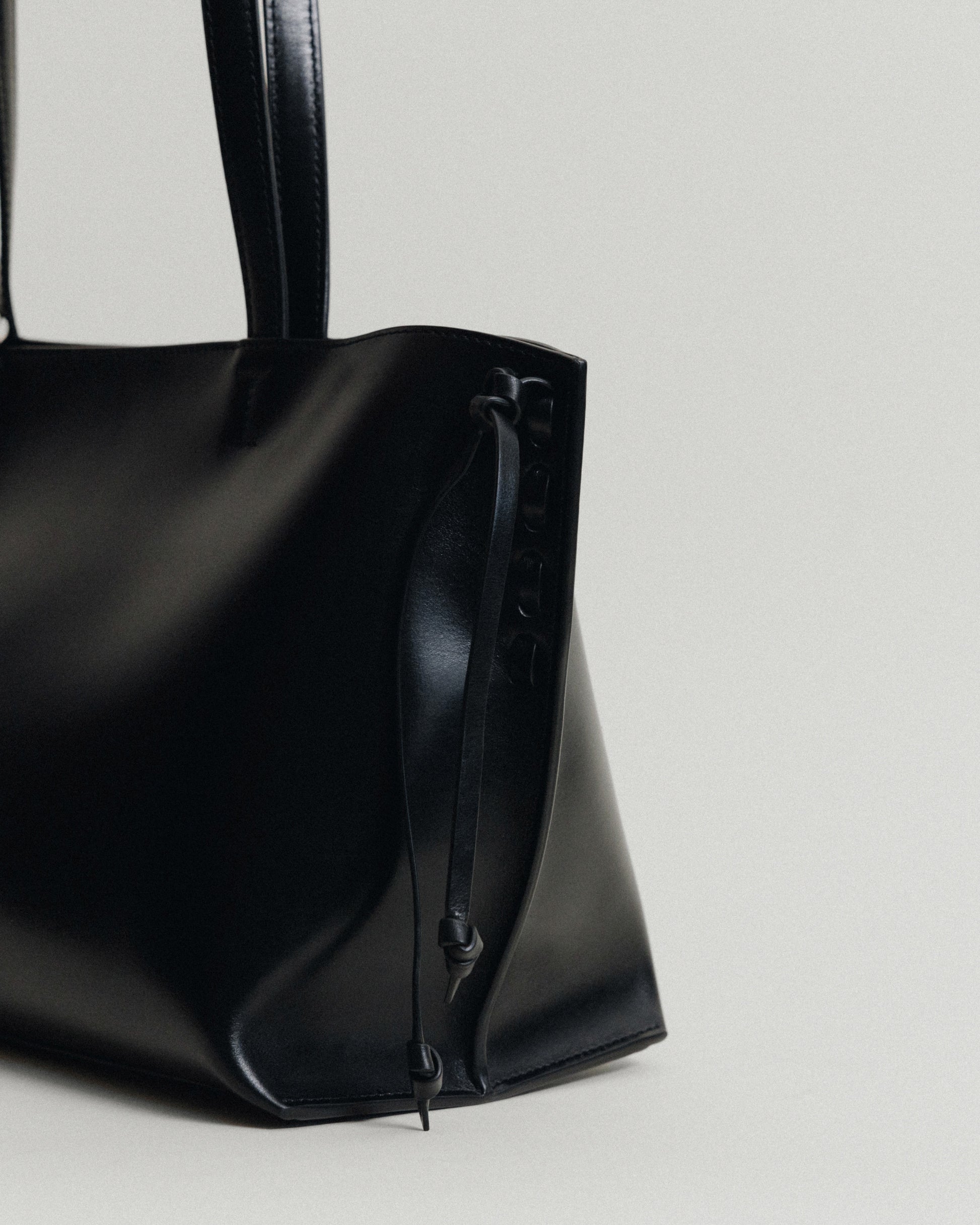 SAC TRESSÉ SMALL BLACK