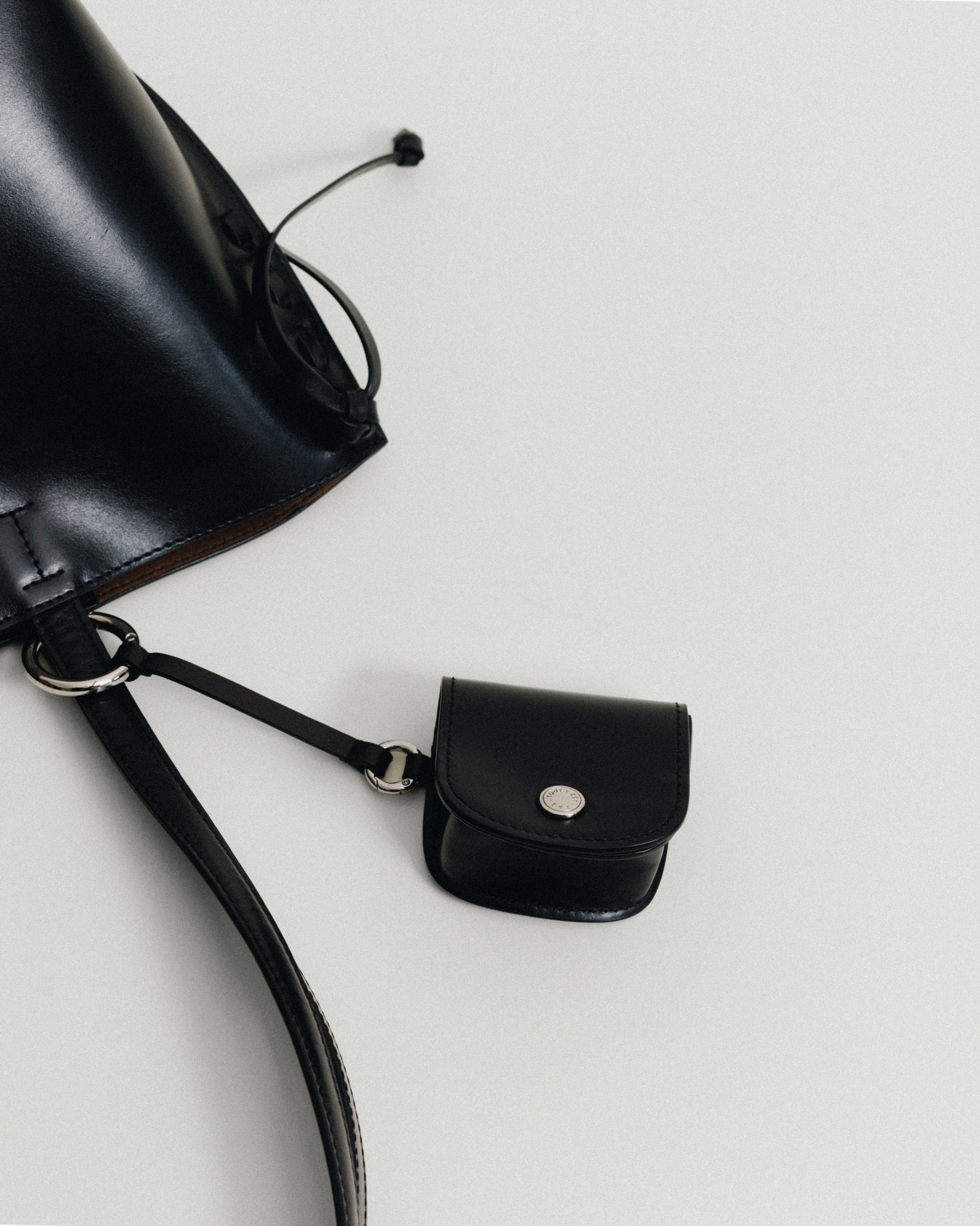 SAC TRESSÉ SMALL BLACK