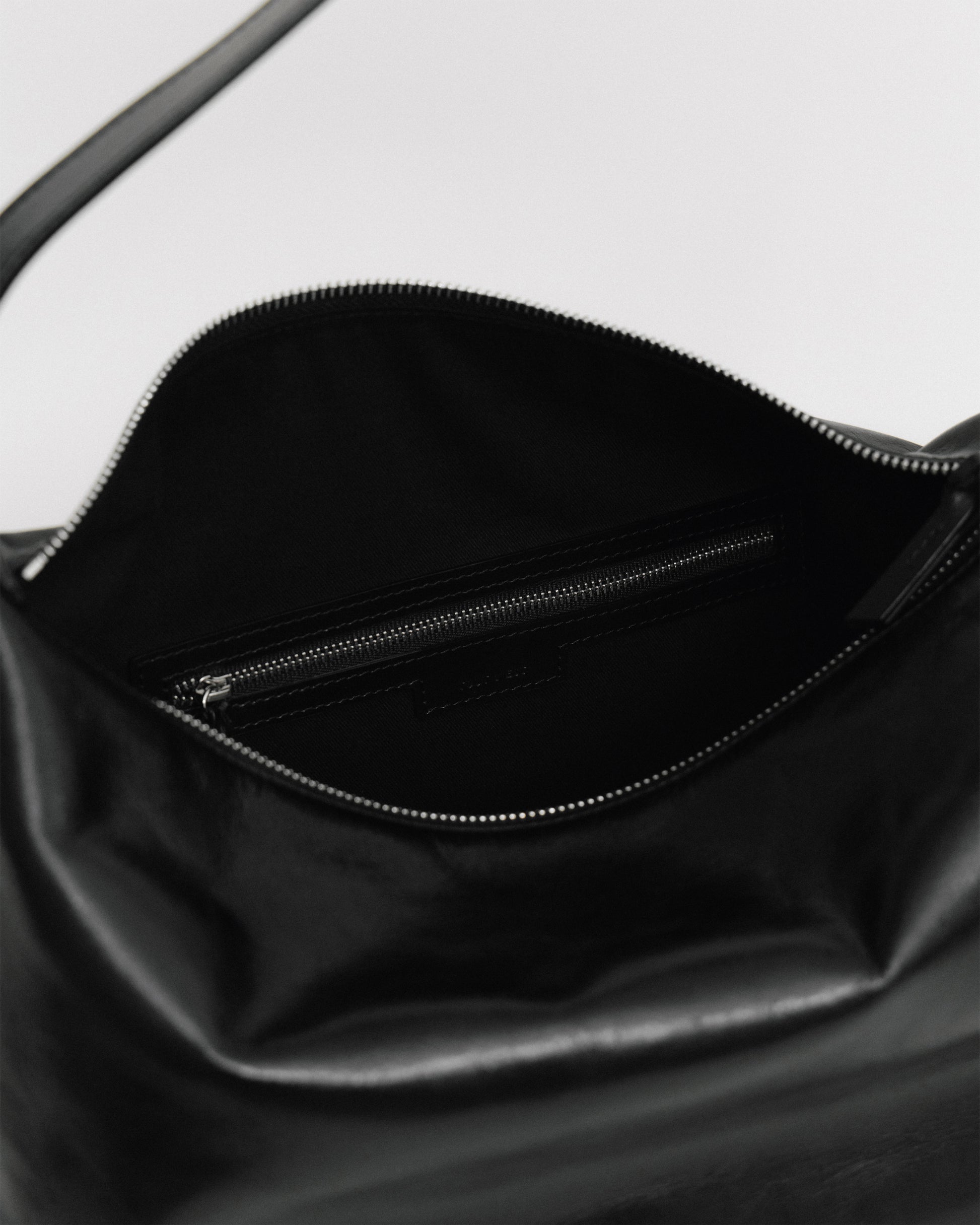 SAC TRESSÉ HOBO BLACK