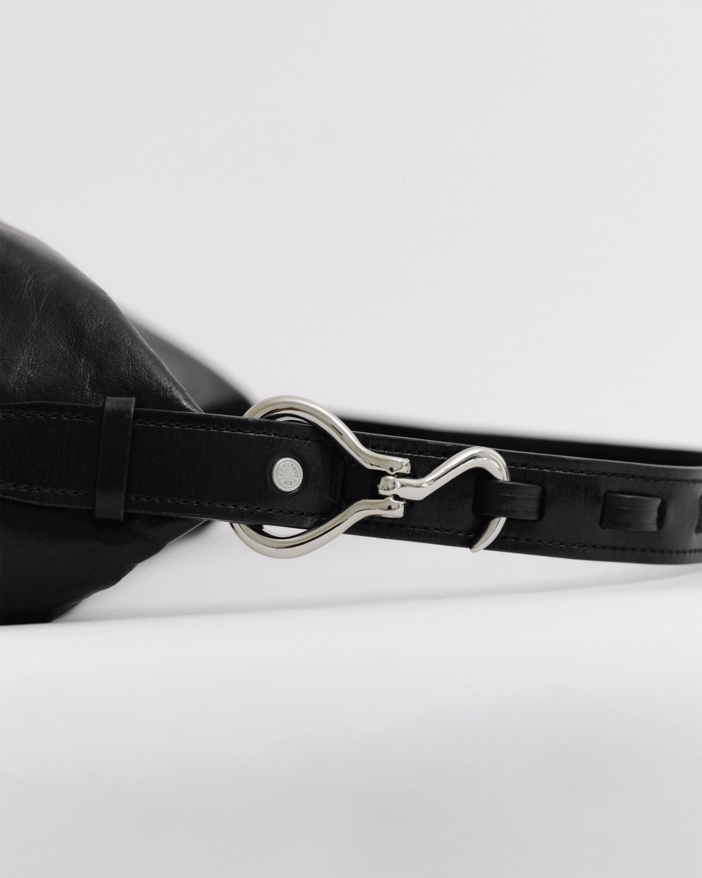 SAC TRESSÉ HOBO BLACK