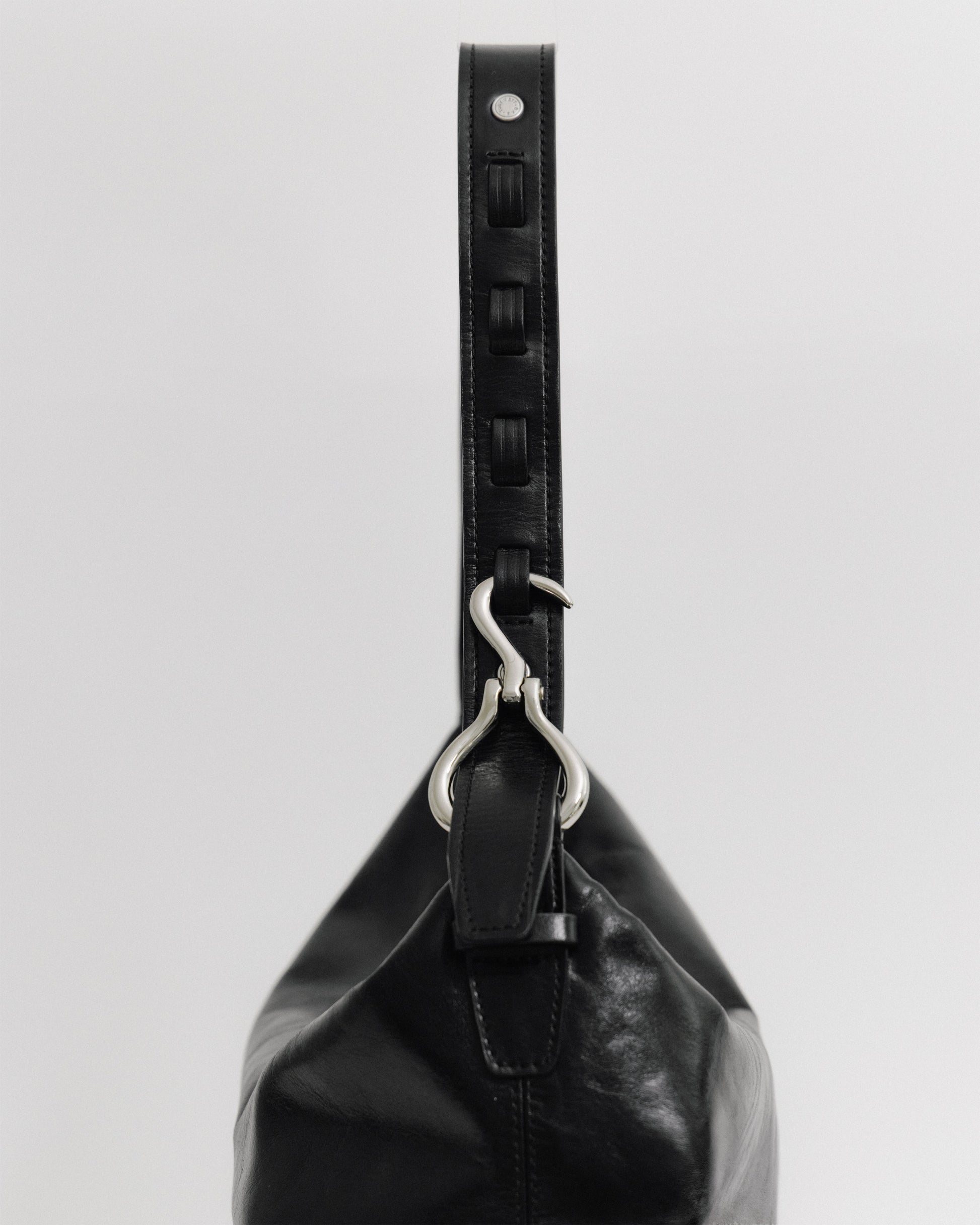 SAC TRESSÉ HOBO BLACK