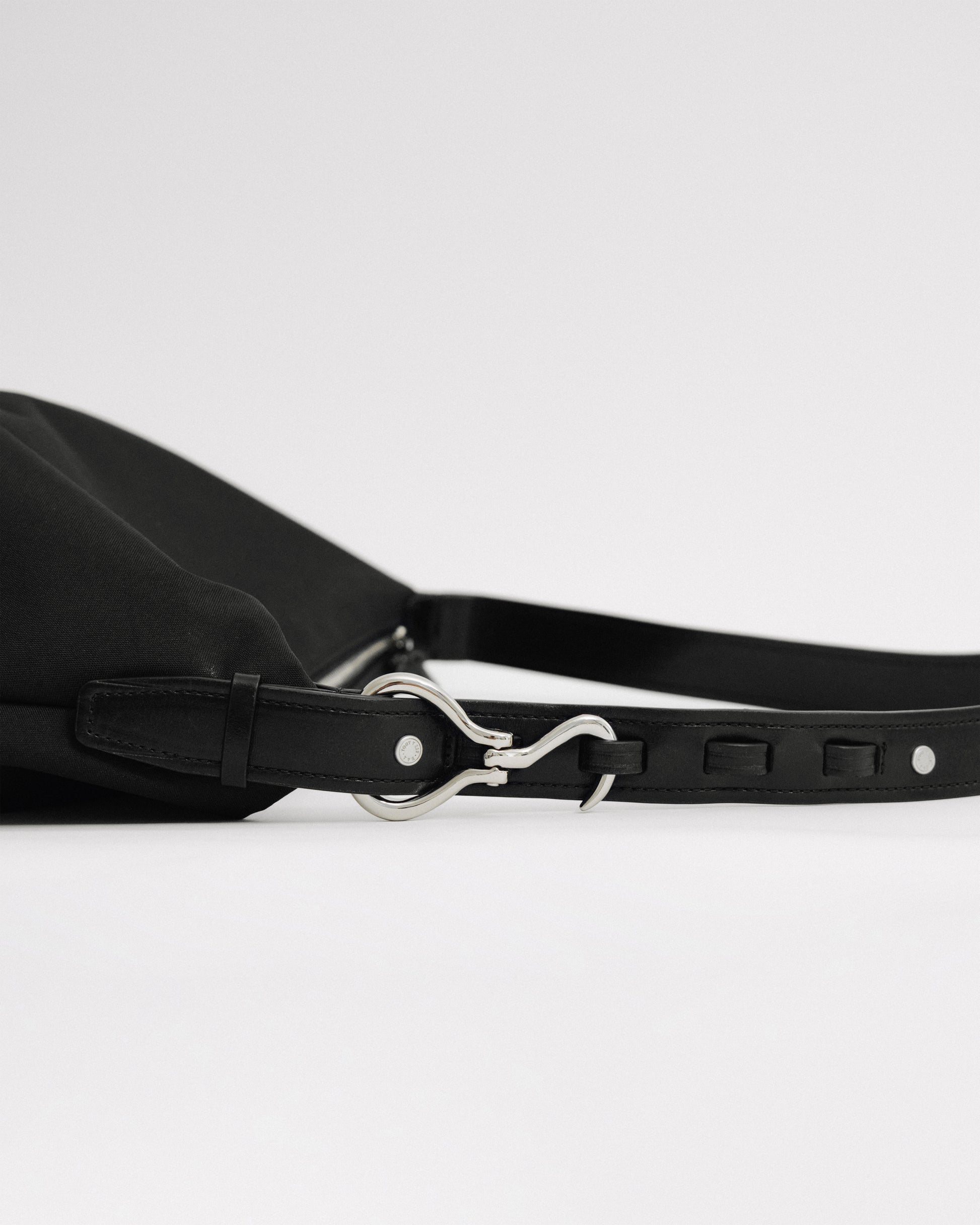 SAC TRESSÉ ÉPAULE TOILE BLACK