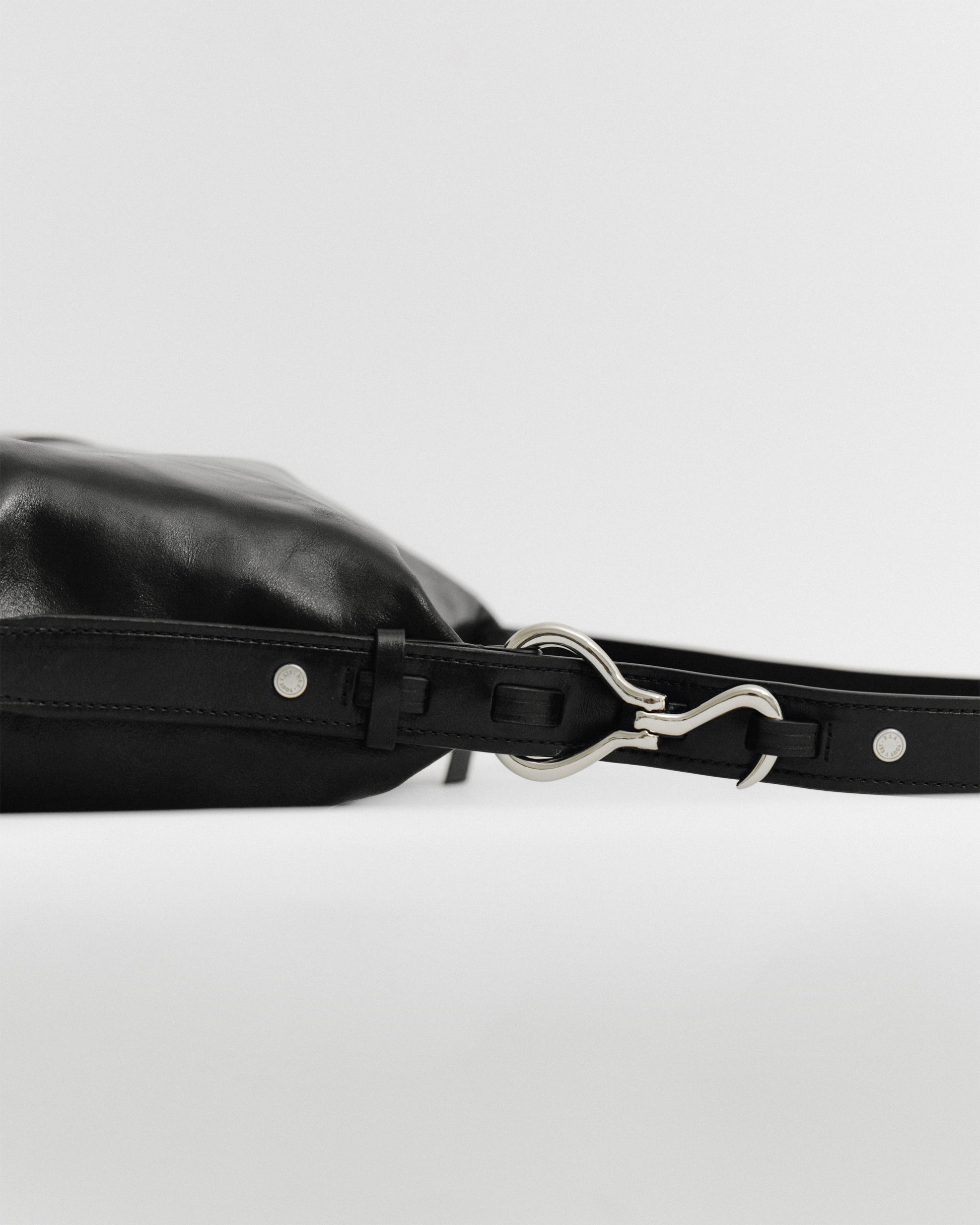 SAC TRESSÉ ÉPAULE BLACK