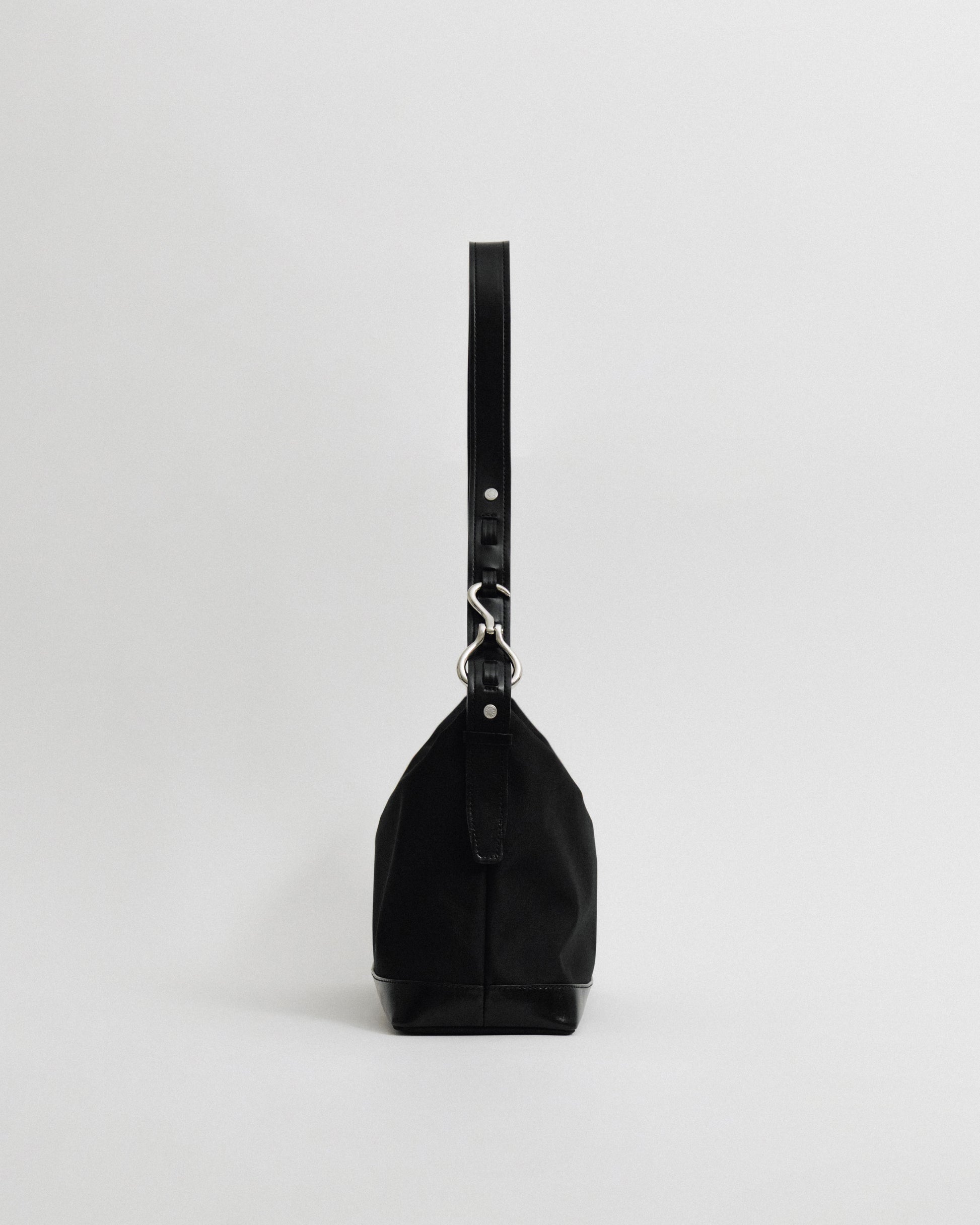 SAC TRESSÉ ÉPAULE TOILE BLACK