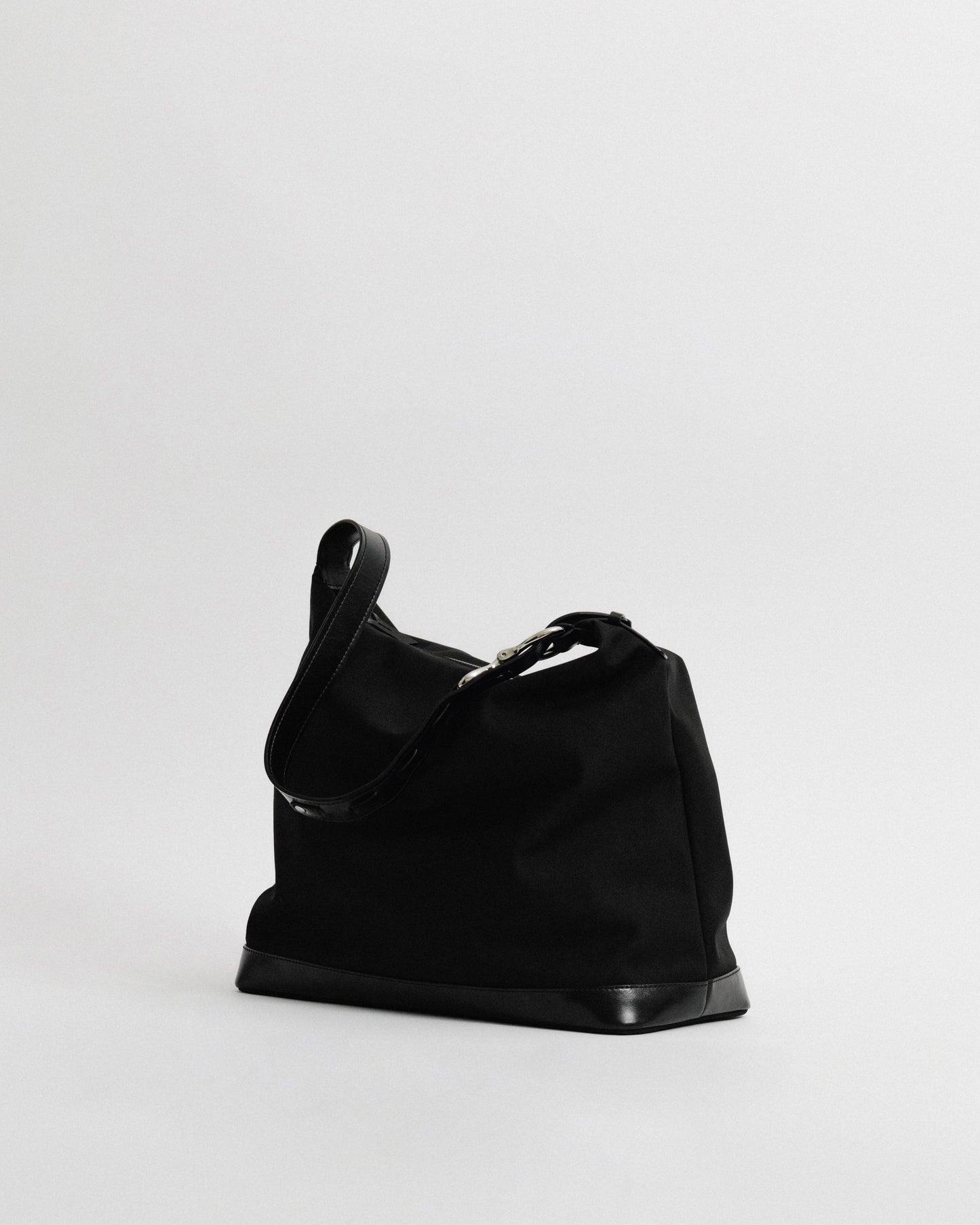 SAC TRESSÉ HOBO TOILE BLACK